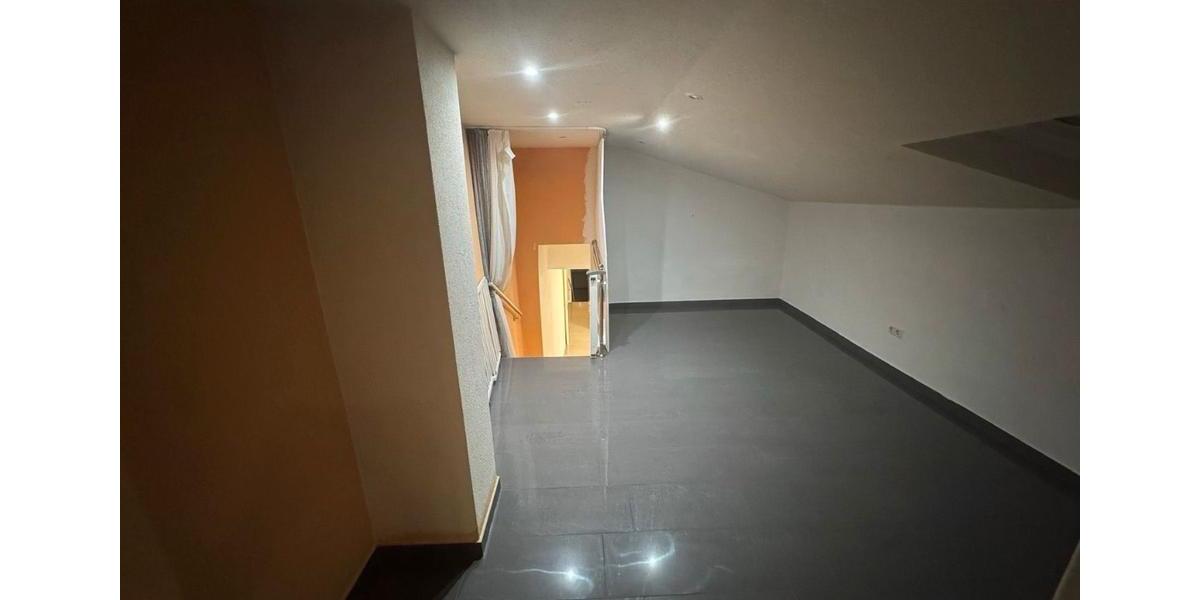 Etagenwohnung Völklingen - 3 Zimmer, 80 m&sup2;, 600&euro; | Angebot:26532842