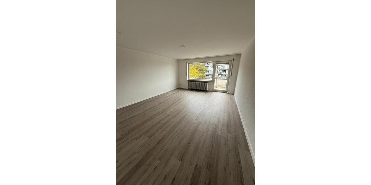 Frisch sanierte 2 Zimmer Wohnung mit Balkon in Wesel Feldstr. 48 2 zimmer