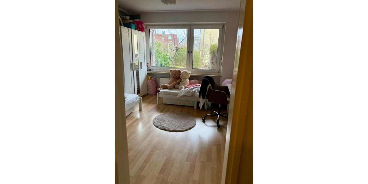 Erdgeschoßwohnung München Schwabing-Freimann - 3.5 Zimmer, 92 m&sup2;, 2.300&euro; | Angebot:25935713