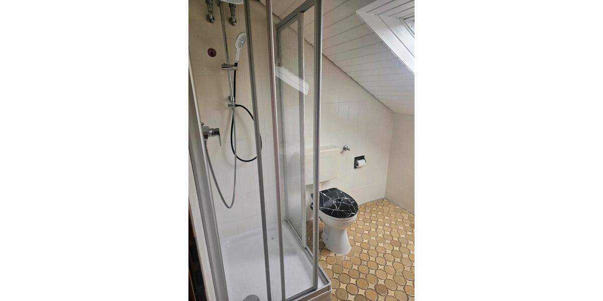 Dachgeschoßwohnung Versmold - 1 Zimmer, 60 m&sup2;, 500&euro; | Angebot:26567435