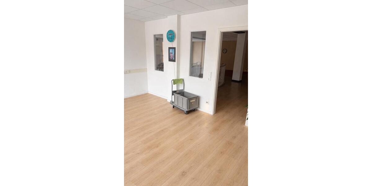 Gewerbeobjekt Lübeck Innenstadt - 300&euro; | Angebot:25996857