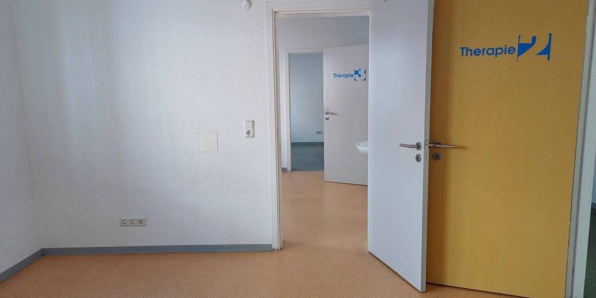 Gewerbeobjekt Kaiserslautern Innenstadt - 1 Zimmer, 130 m&sup2;, 1.200&euro; | Angebot:25776612