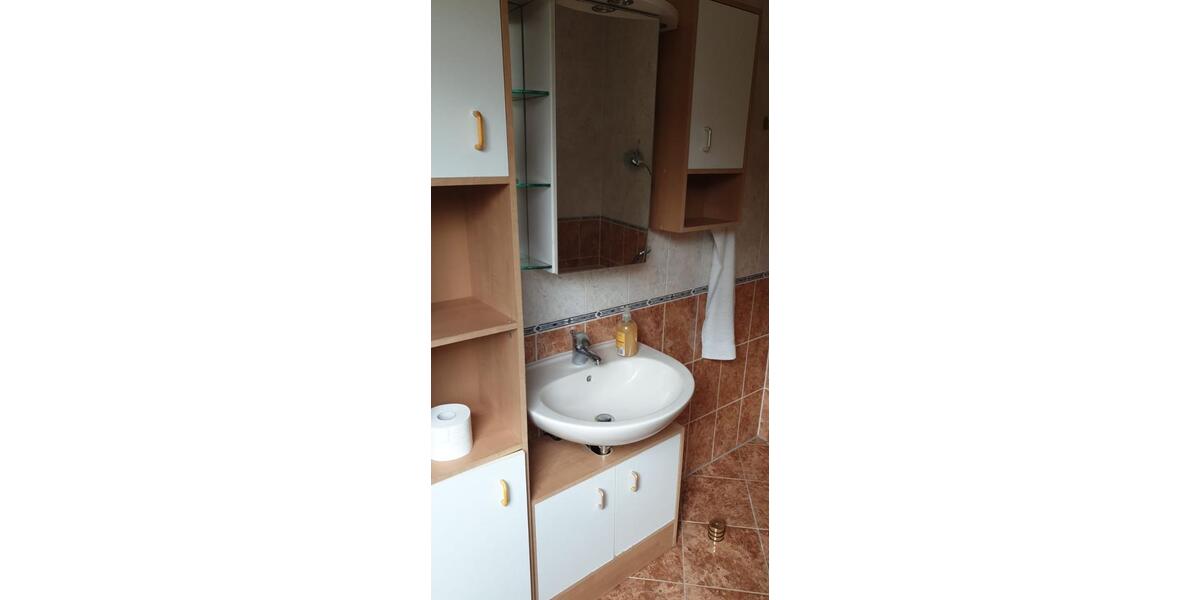 Wohnen auf Zeit Meerane - 2 Zimmer, 68 m&sup2;, 12&euro; | Angebot:17422929