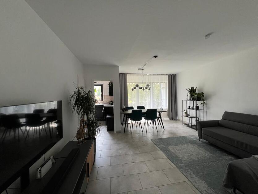 3-Zimmer-Wohnung Roßdorf(Kernstadt) mit Balkon,EBK und Tiefgarage