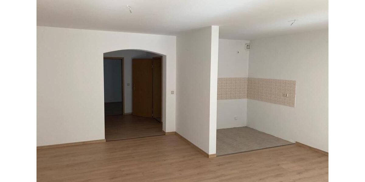 Etagenwohnung Leisnig - 2 Zimmer, 68 m&sup2;, 299&euro; | Angebot:26041736