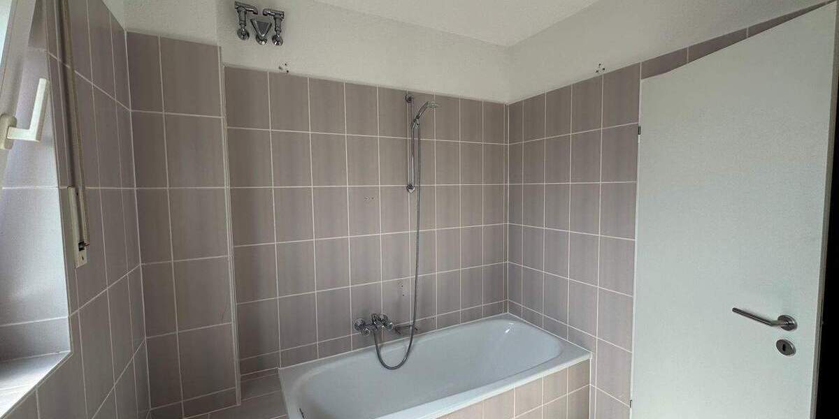 Reihenmittelhaus Binsfeld - 4 Zimmer, 122 m&sup2;, 979&euro; | Angebot:25693091