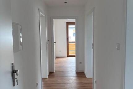Wohnung Erstbezug nach Sanierung mit EBK und Balkon, 3 Zimmer zimmer