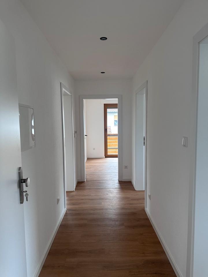 Wohnung Erstbezug nach Sanierung mit EBK und Balkon, 3 Zimmer zimmer