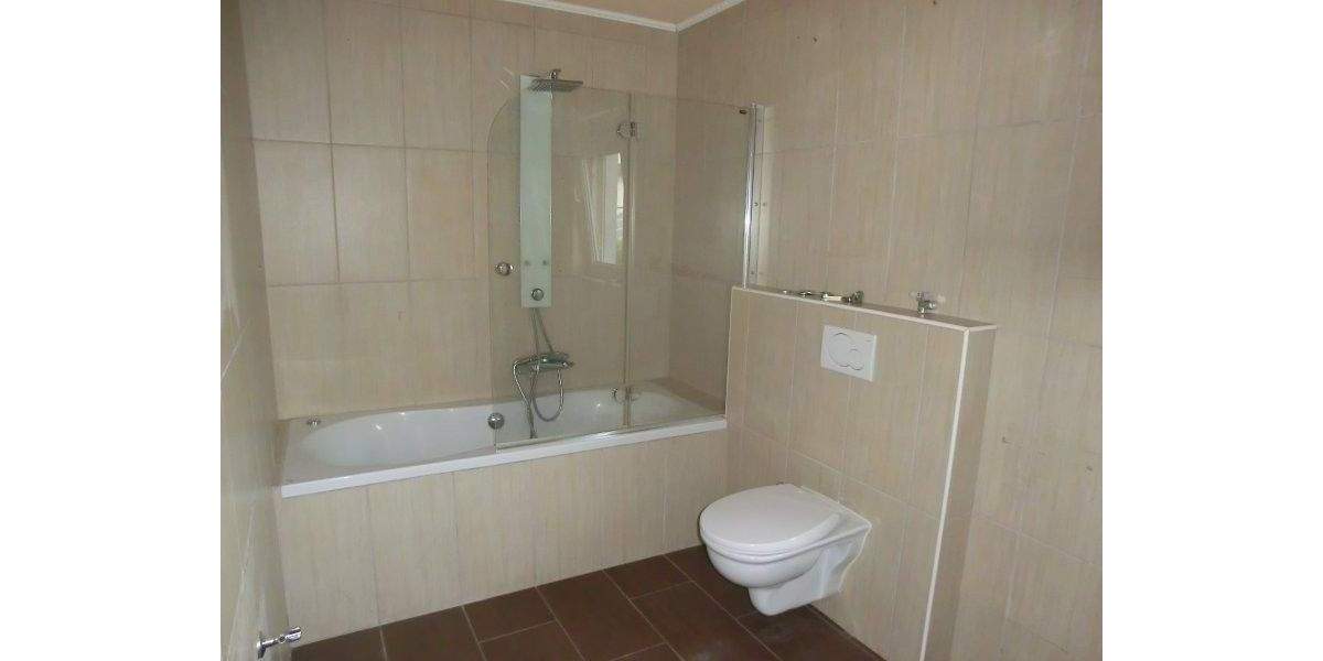 Mehrfamilienhaus, Wohnhaus Bergrheinfeld - 1 Zimmer, 250 m&sup2;, 1.900&euro; | Angebot:24708705