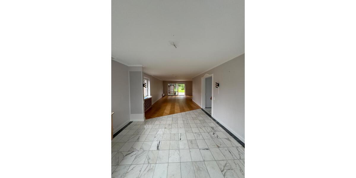 Einfamilienhaus Stelle - 5 Zimmer, 263 m&sup2;, 1.787&euro; | Angebot:25822152