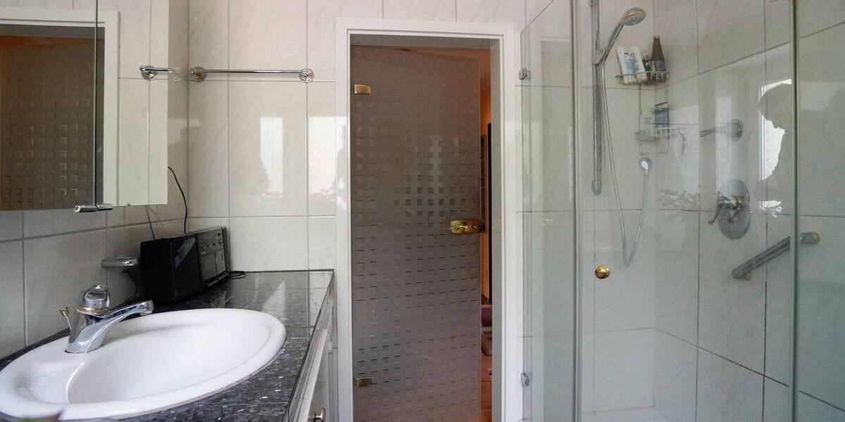 Etagenwohnung Bonn Mehlem - 3 Zimmer, 78 m&sup2;, 880&euro; | Angebot:26128262