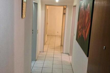 2 Zimmer UG Wohnung ab sofort mit Renovierungszuschuss zimmer