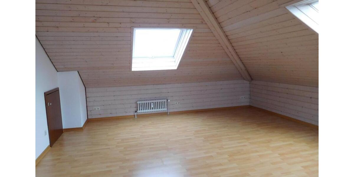 Dachgeschoßwohnung Plochingen - 1.5 Zimmer, 44 m&sup2;, 520&euro; | Angebot:25948377