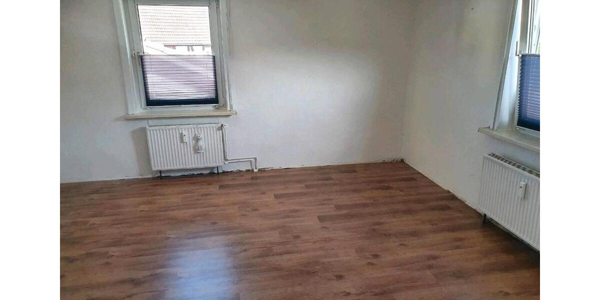 Etagenwohnung Knüllwald - 3 Zimmer, 90 m&sup2;, 655&euro; | Angebot:26564856