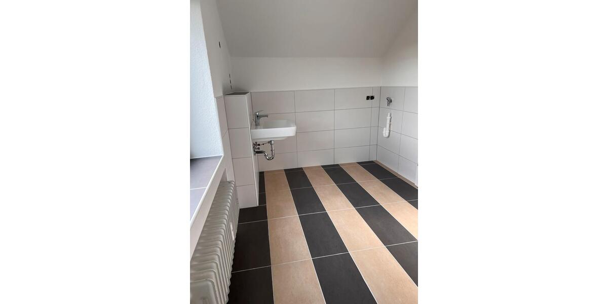 Dachgeschoßwohnung Betzdorf - 2 Zimmer, 70 m&sup2;, 580&euro; | Angebot:24432768