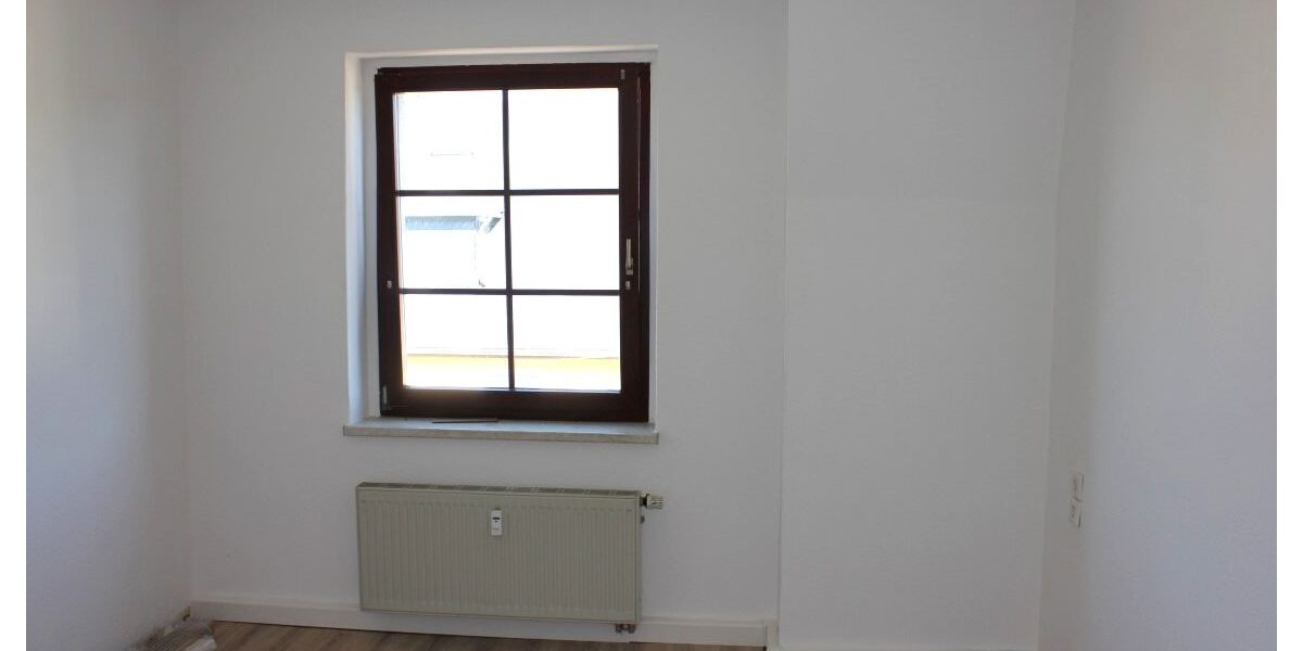 Neu sanierte 2-Raum Dachgeschoss-Wohnung in ruhiger Lage von Markersorf - Dachgeschoßwohnung Claußnitz Markersdorf | Angebot:19417097