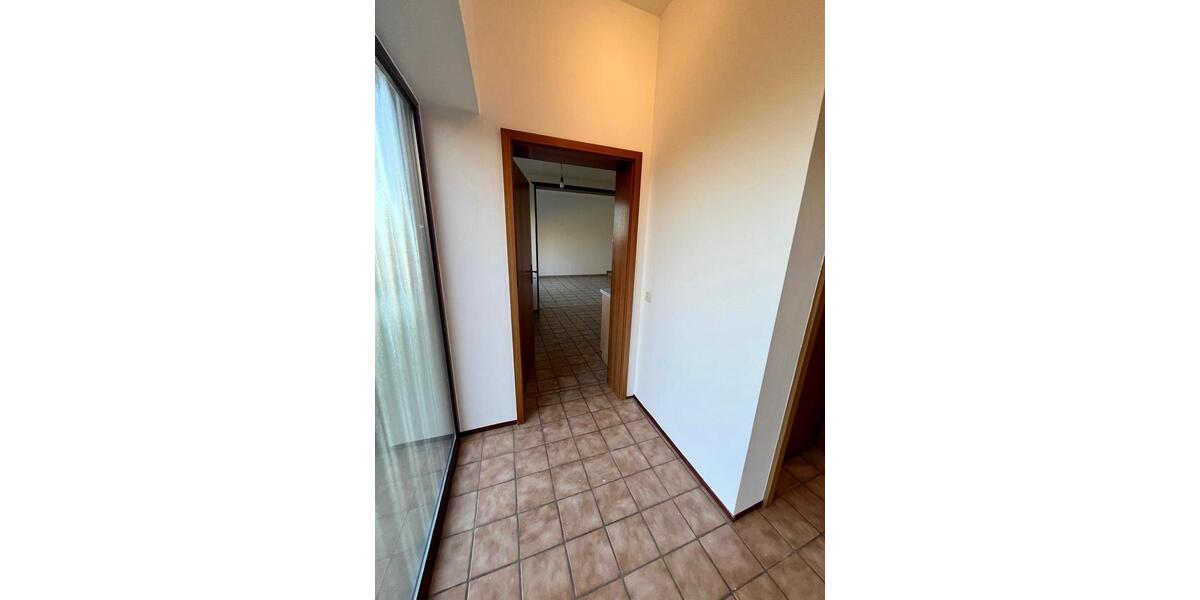 Etagenwohnung Mechernich - 2 Zimmer, 80 m&sup2;, 890&euro; | Angebot:25025760