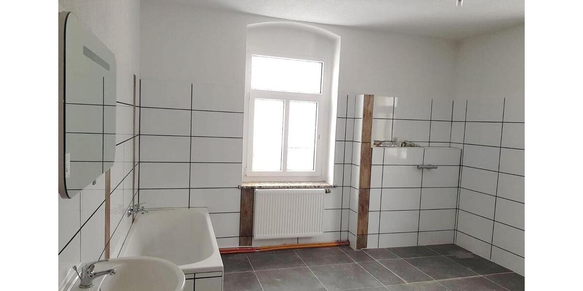 Etagenwohnung Neustadt in Sachsen - 5 Zimmer, 160 m&sup2;, 960&euro; | Angebot:25723747