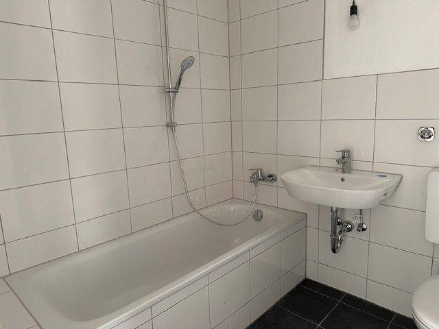 Etagenwohnung Kiel Mettenhof - 4 Zimmer, 106 m&sup2;, 1.030&euro; | Angebot:25725666