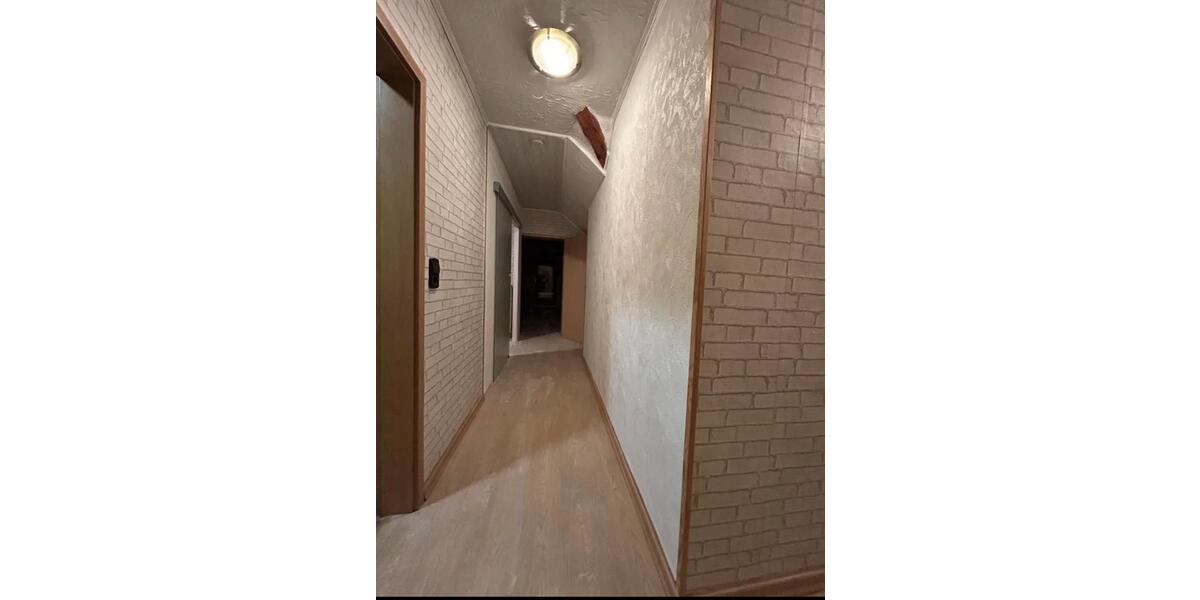 Dachgeschoßwohnung Bad Kreuznach Bad Münster am Stein-Ebernburg - 3 Zimmer, 90 m&sup2;, 750&euro; | Angebot:26019688