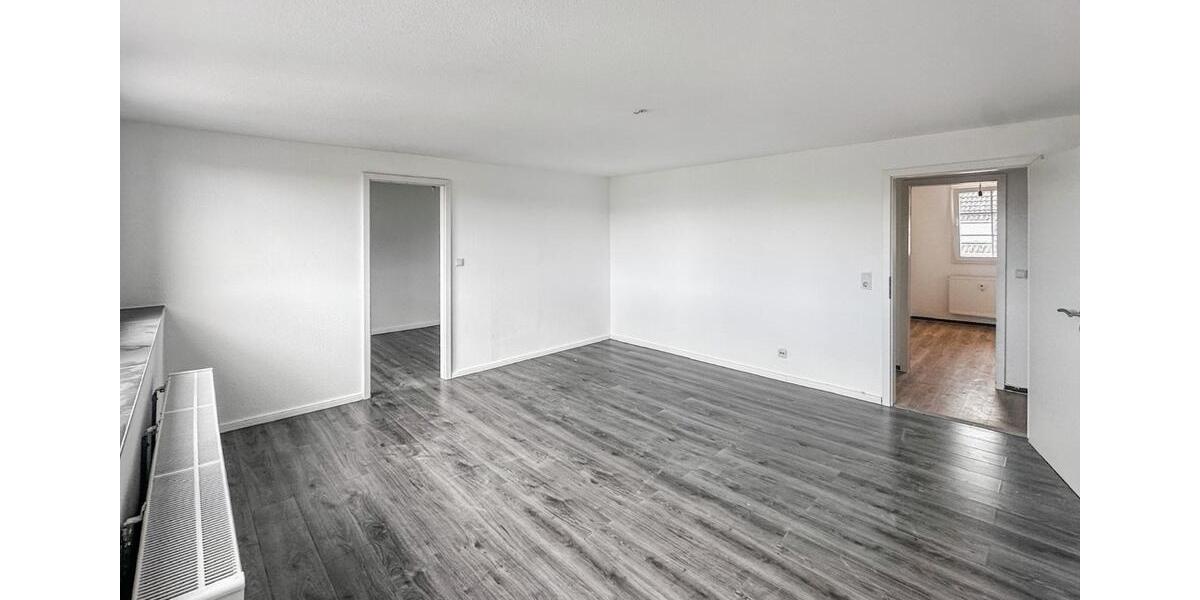 Dachgeschoßwohnung Krefeld Benrad - 3 Zimmer, 77 m&sup2;, 810&euro; | Angebot:24751085