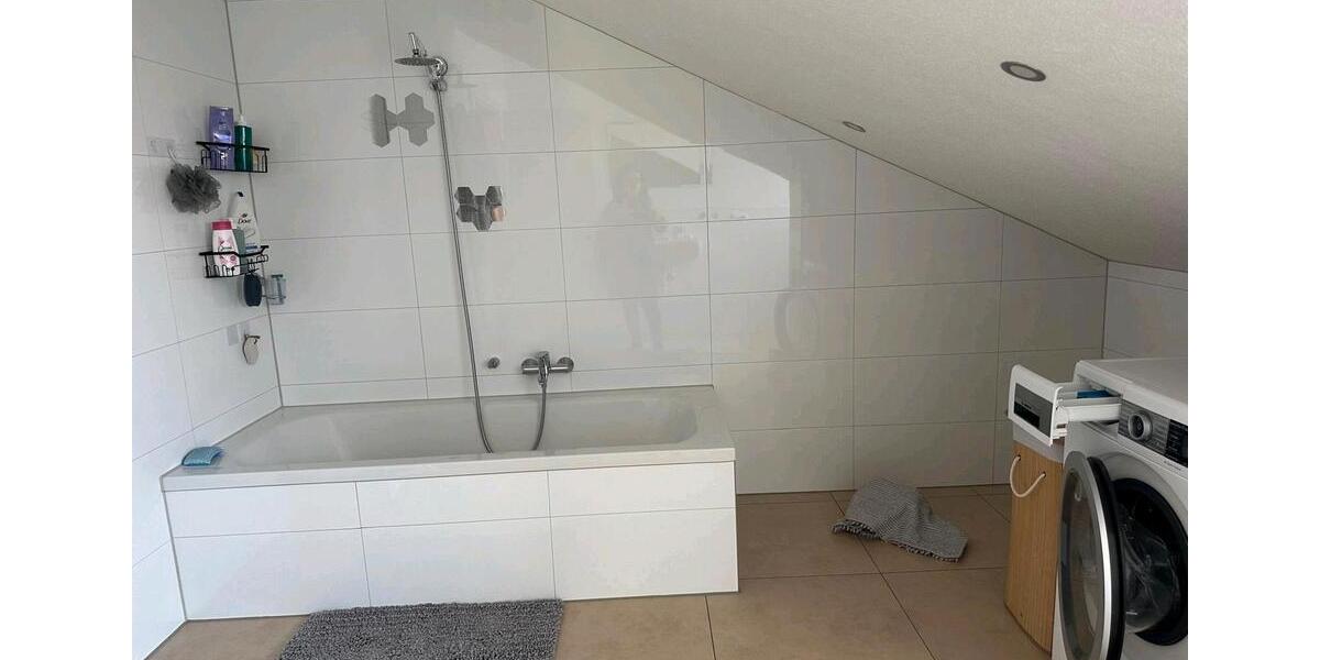 Dachgeschoßwohnung Knittlingen - 2 Zimmer, 90 m&sup2;, 1.050&euro; | Angebot:26221318
