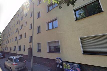 Helle 2-Zimmer-Dachgeschosswohnung in Düsseltal zimmer