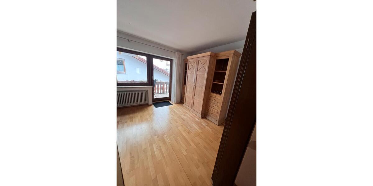 Wohnen auf Zeit Altshausen - 1 Zimmer, 16 m&sup2;, 400&euro; | Angebot:26510820
