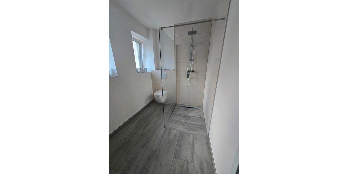 Erdgeschoßwohnung Wunstorf - 4 Zimmer, 120 m&sup2;, 1.740&euro; | Angebot:26051393
