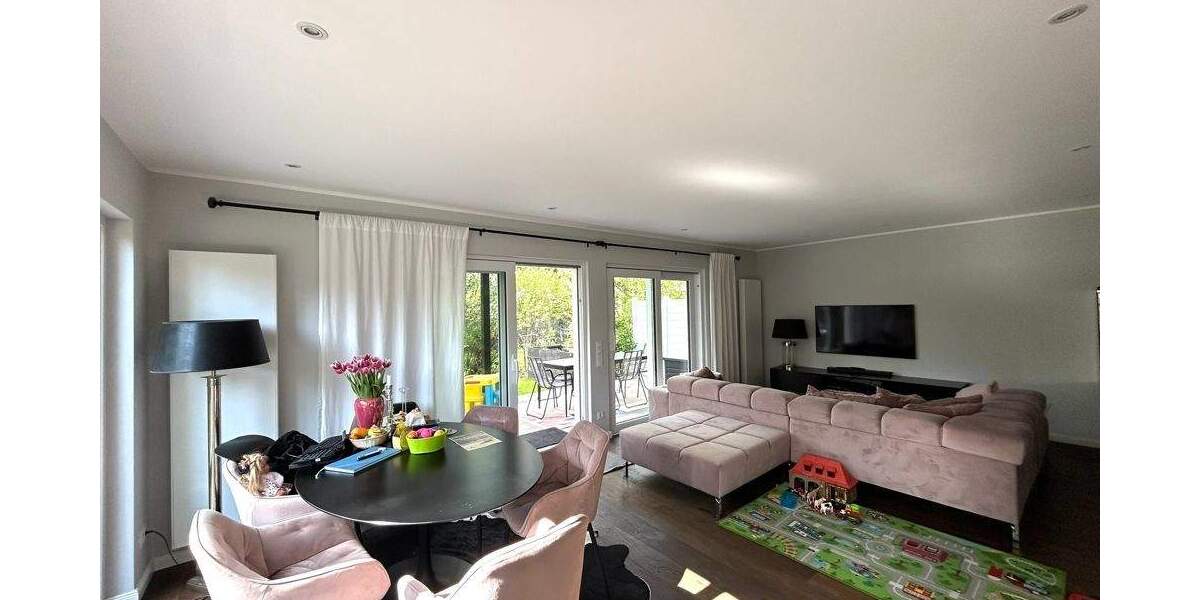 Reihenendhaus Grünwald - 5 Zimmer, 172 m&sup2;, 5.590&euro; | Angebot:23982535