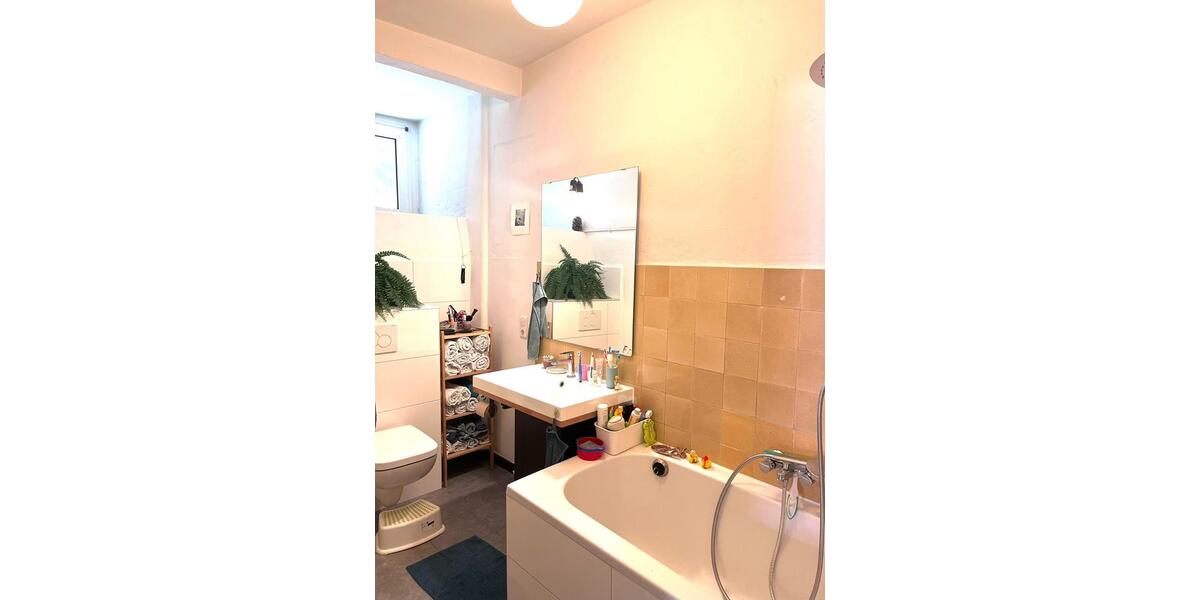 Wohnen auf Zeit Köln Ehrenfeld - 2.5 Zimmer, 75 m&sup2;, 1.800&euro; | Angebot:26456026