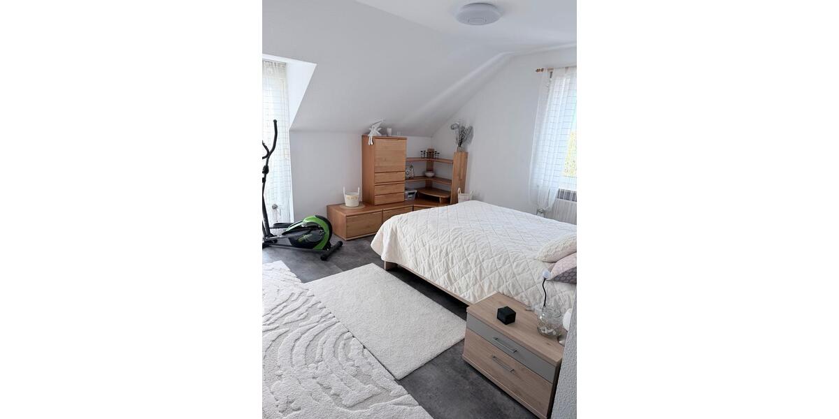 Dachgeschoßwohnung Weißdorf - 2 Zimmer, 75 m&sup2;, 550&euro; | Angebot:26296528