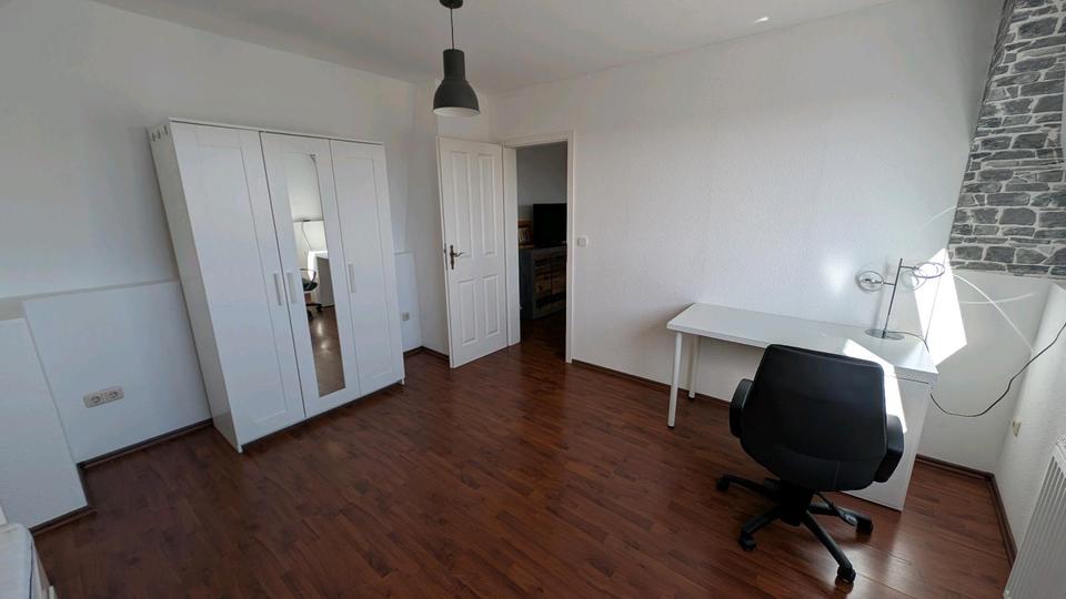 Wohnen auf Zeit Bremerhaven Lehe - 6 Zimmer, 170 m&sup2;, 350&euro; | Angebot:26477405