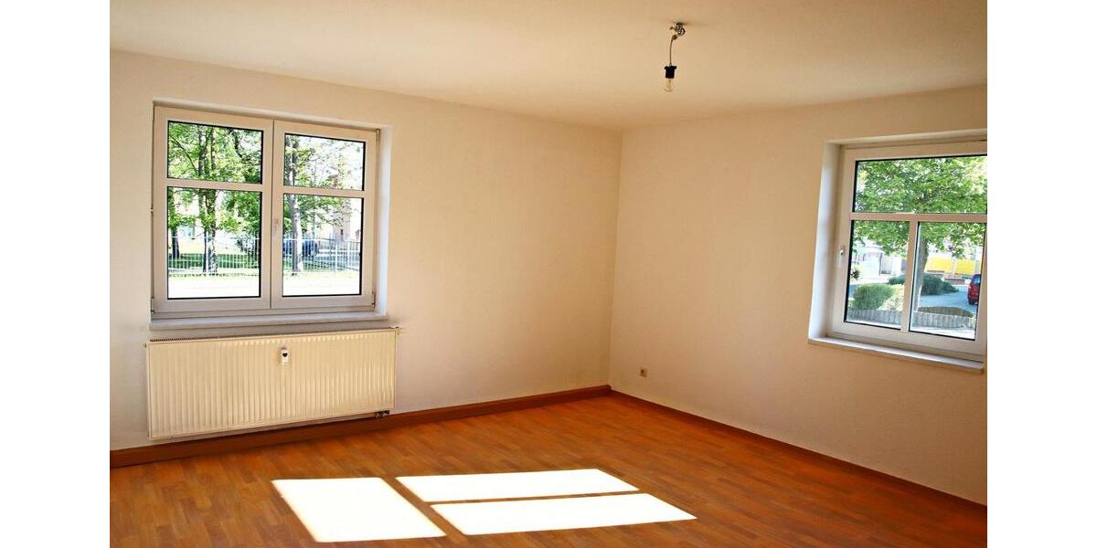 Erdgeschoßwohnung Neukieritzsch - 3 Zimmer, 67 m&sup2;, 370&euro; | Angebot:26632850