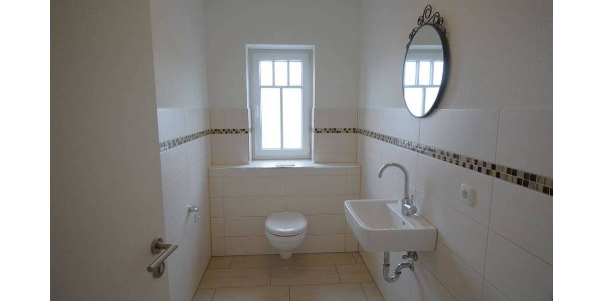 Etagenwohnung Heide - 3 Zimmer, 100 m&sup2;, 980&euro; | Angebot:25819087