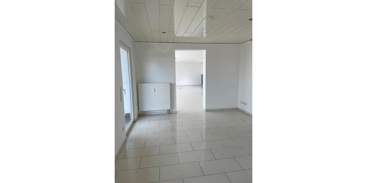 Einfamilienhaus Duisburg Duisburg-Mitte - 2 Zimmer, 177 m&sup2;, 950&euro; | Angebot:21452144