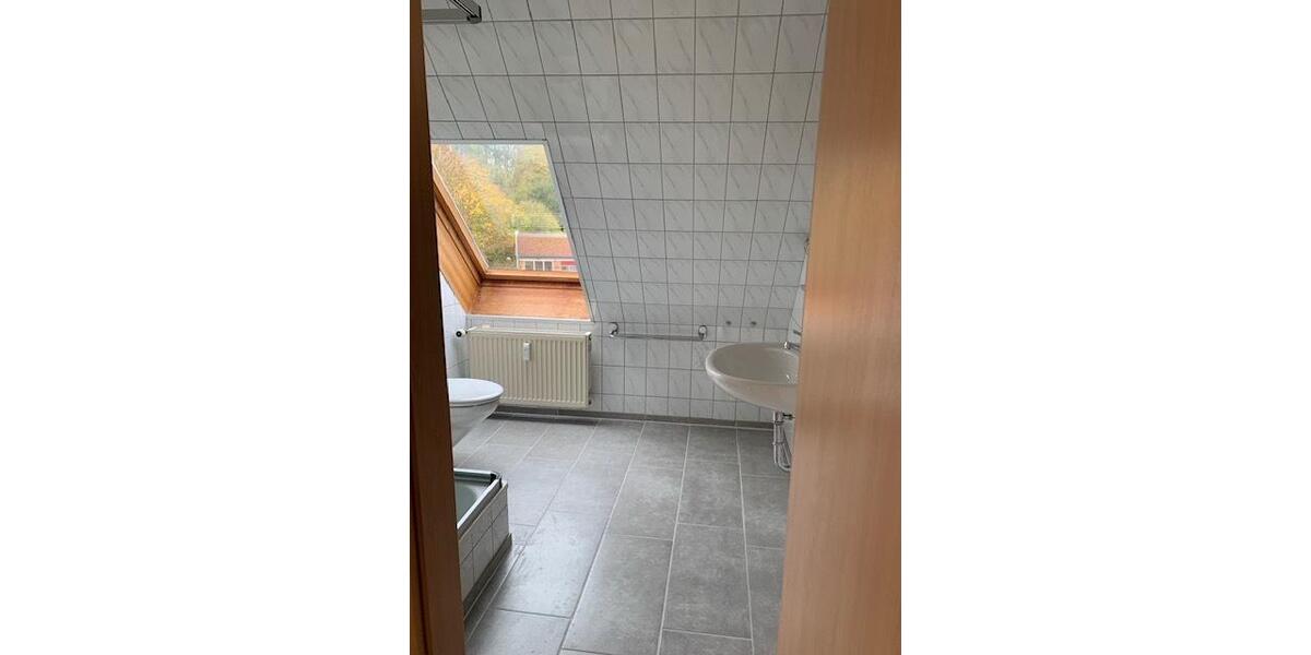 Maisonettenwohnung Barntrup - 3 Zimmer, 112 m&sup2;, 650&euro; | Angebot:26278474