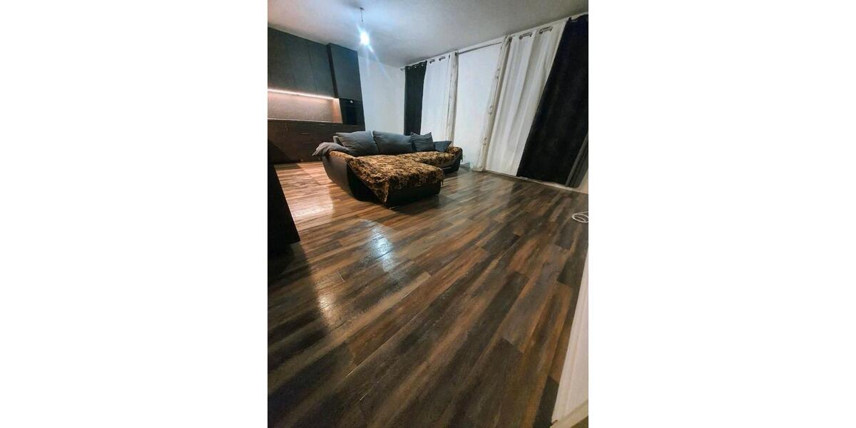 Etagenwohnung Essen Stadtbezirk III - 5 Zimmer, 134 m&sup2;, 1.480&euro; | Angebot:25933982