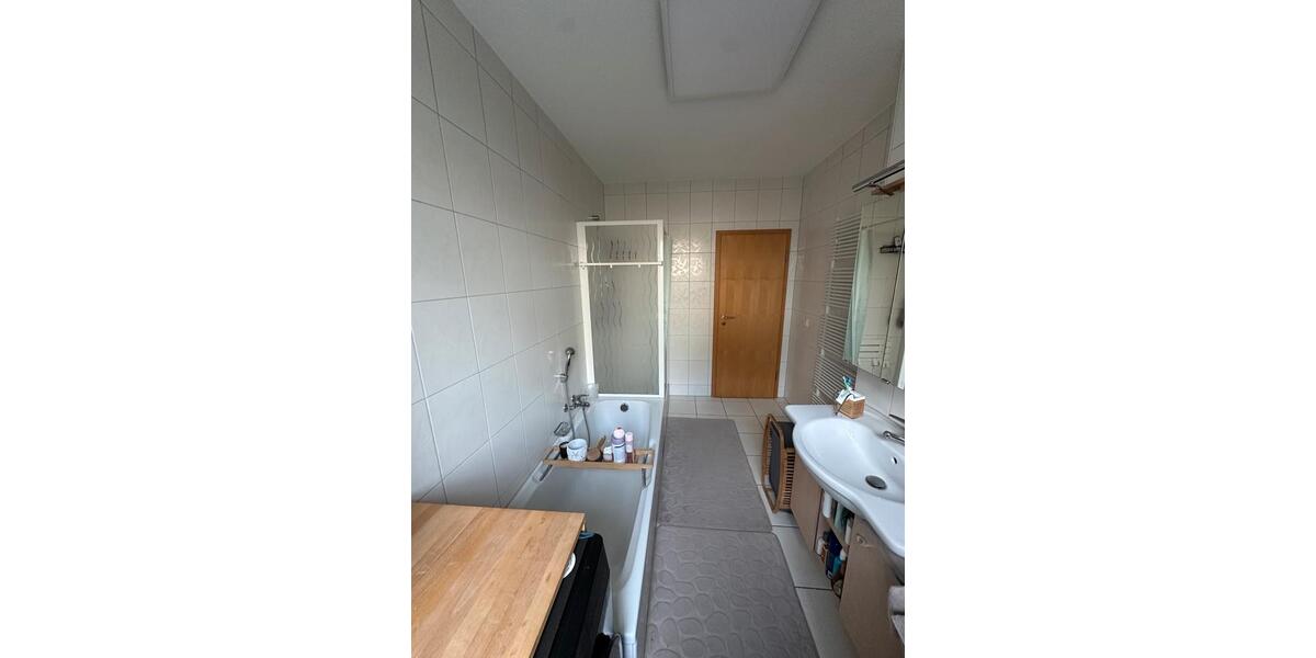 Erdgeschoßwohnung Deggendorf - 4 Zimmer, 80 m&sup2;, 980&euro; | Angebot:26039138