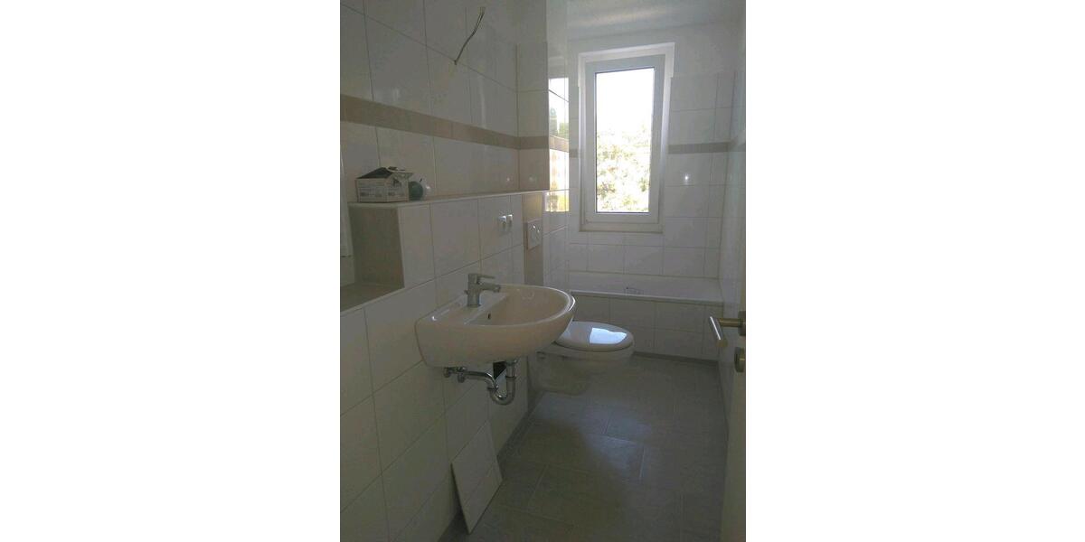 Hochparterre Dessau-Roßlau Dessau - 5 Zimmer, 84 m&sup2;, 630&euro; | Angebot:26545379