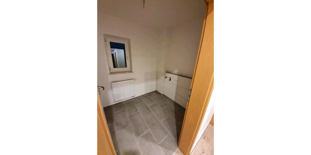 Etagenwohnung Neuötting - 2 Zimmer, 75 m&sup2;, 720&euro; | Angebot:26662935