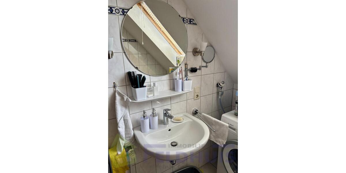 Dachgeschoßwohnung Moormerland - 2 Zimmer, 68 m&sup2;, 500&euro; | Angebot:25810433