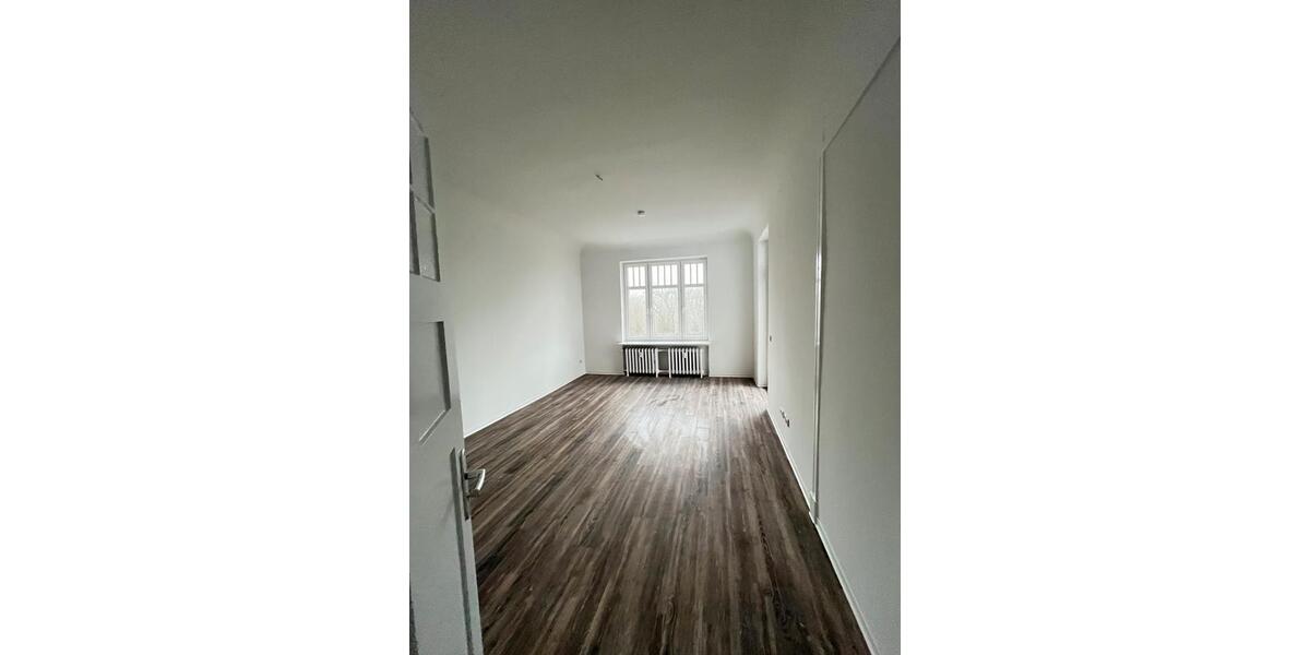 Etagenwohnung Flensburg - 5 Zimmer, 125 m&sup2;, 1.159&euro; | Angebot:25102052