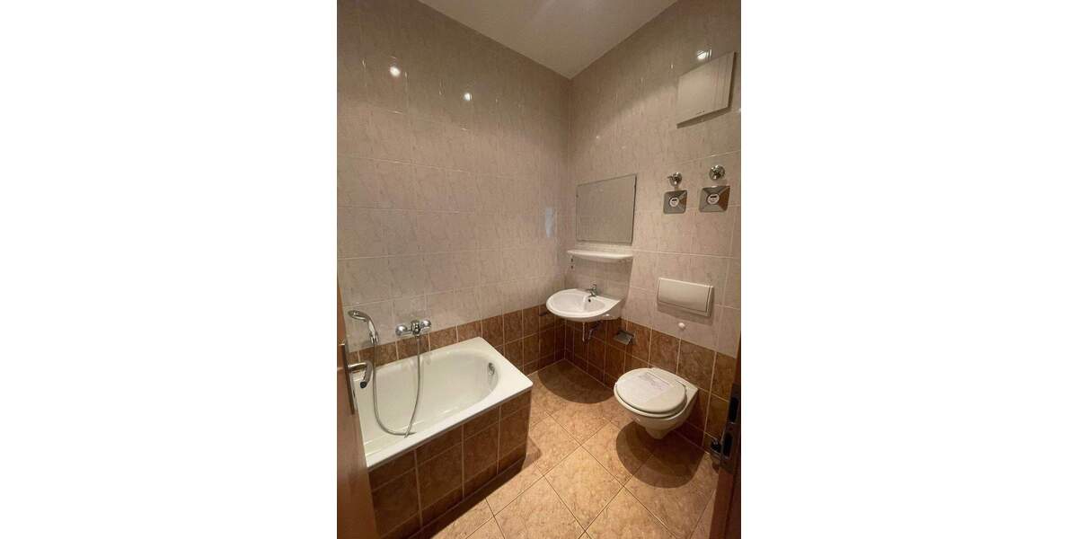 Zimmer Chemnitz Lutherviertel - 3 Zimmer, 62 m&sup2;, 380&euro; | Angebot:26205394