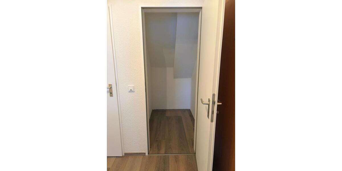 Maisonettenwohnung Velbert - 2 Zimmer, 80 m&sup2;, 1.150&euro; | Angebot:24438655