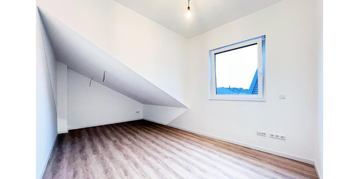 Dachgeschoßwohnung Euskirchen - 3 Zimmer, 71 m&sup2;, 994&euro; | Angebot:23407150