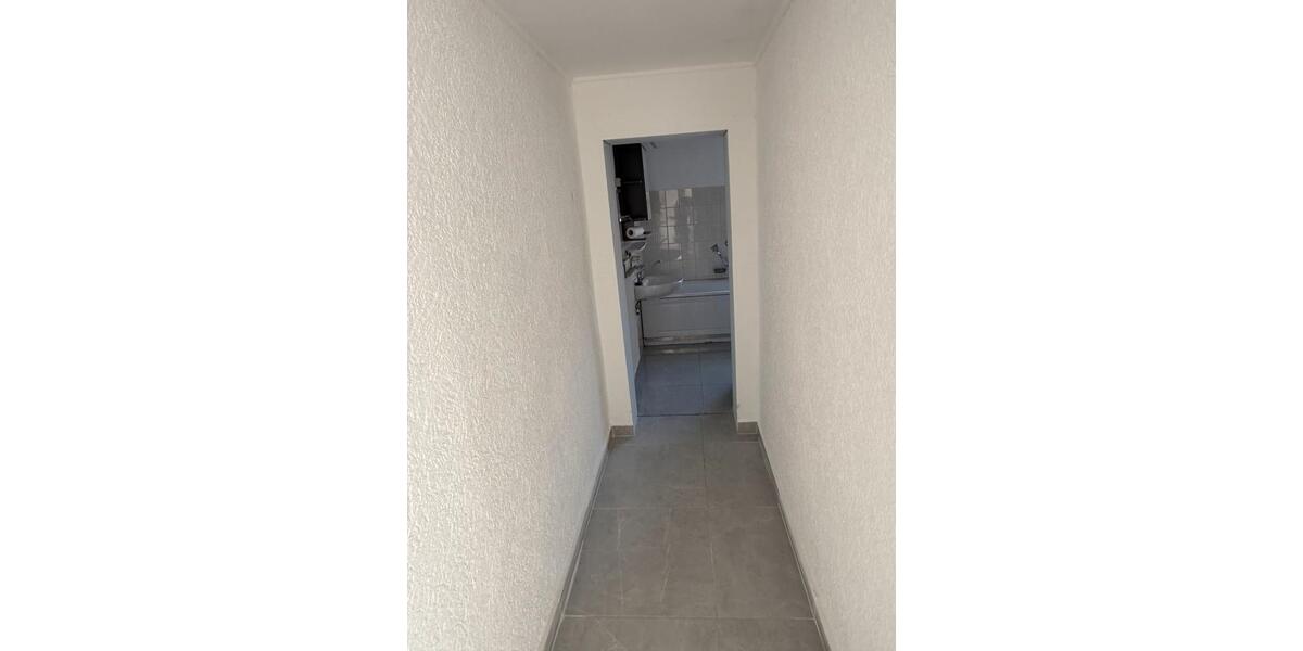 Einfamilienhaus Feldatal - 8 Zimmer, 280 m&sup2;, 1.390&euro; | Angebot:26604948