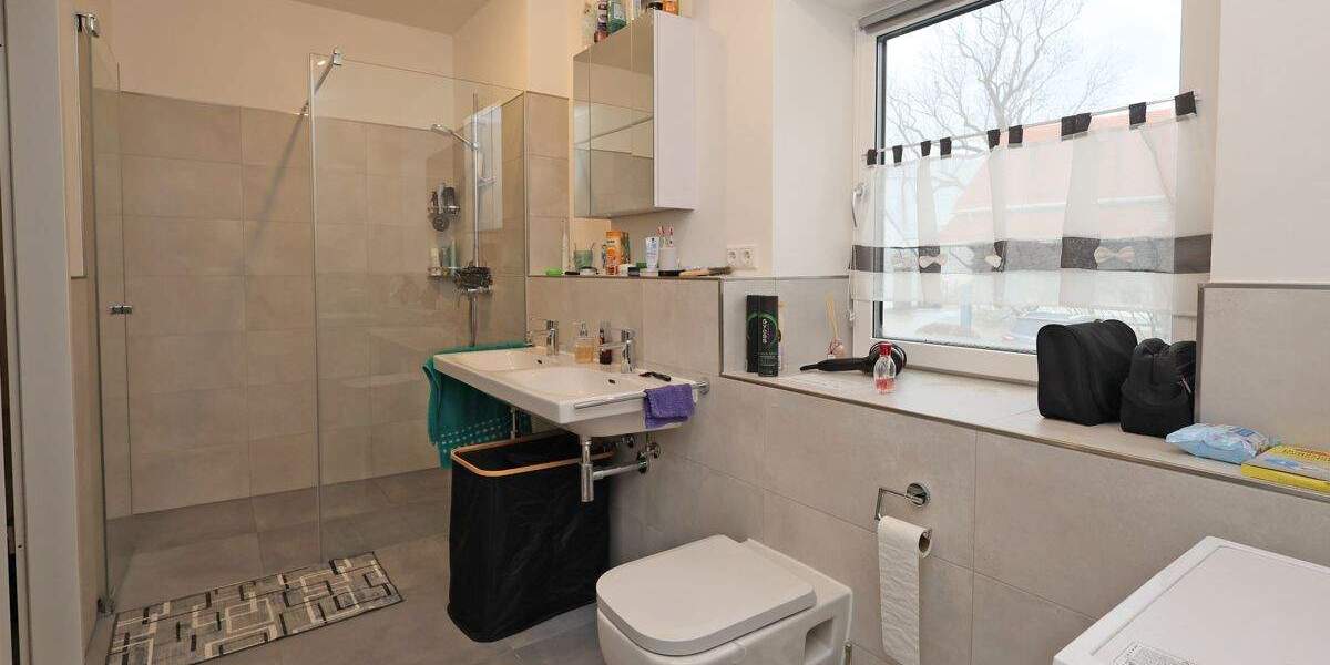 Modernisierte 3,5-Zimmerwohnung mit Fußbodenheizung und schickem Bad 3 zimmer