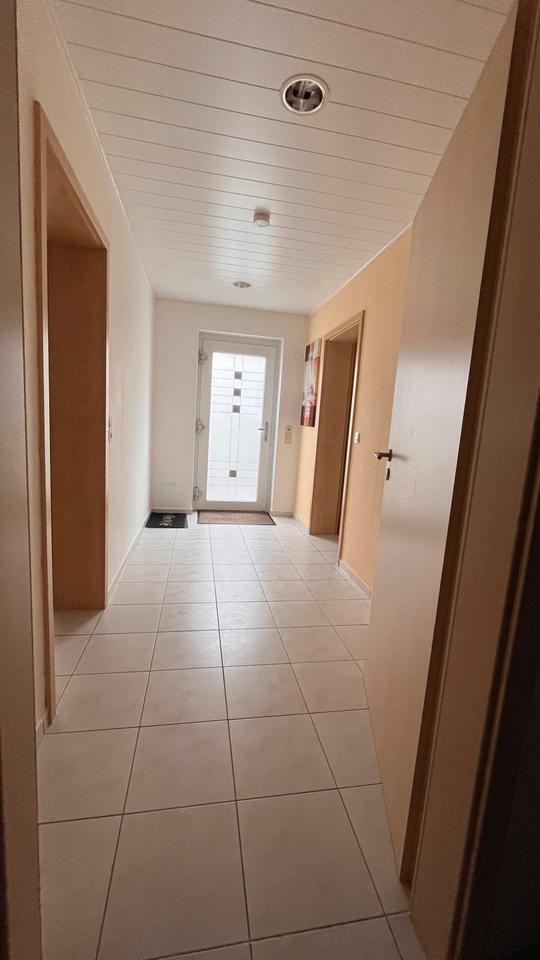 Vermiete schöne 2-Zimmer Souterrain-EinliegerWohnung