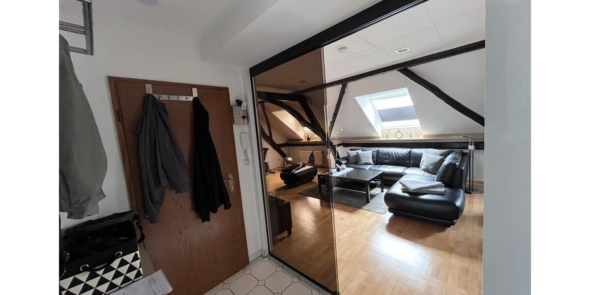 Helle 4-Zimmer-Wohnung in gepflegtem 5-Parteienhaus 4 zimmer